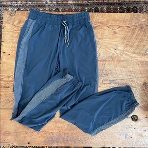 Lululemon joggers